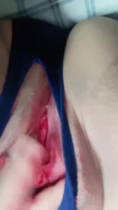 G奶微胖美女用粗4.5自慰棒自慰